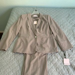Calvin Klein Gray Women’s 2 piece set Size 16